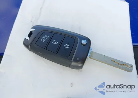 2020 Hyundai Venue Se from USA, damaged, VIN KMHRB8A38LU032440